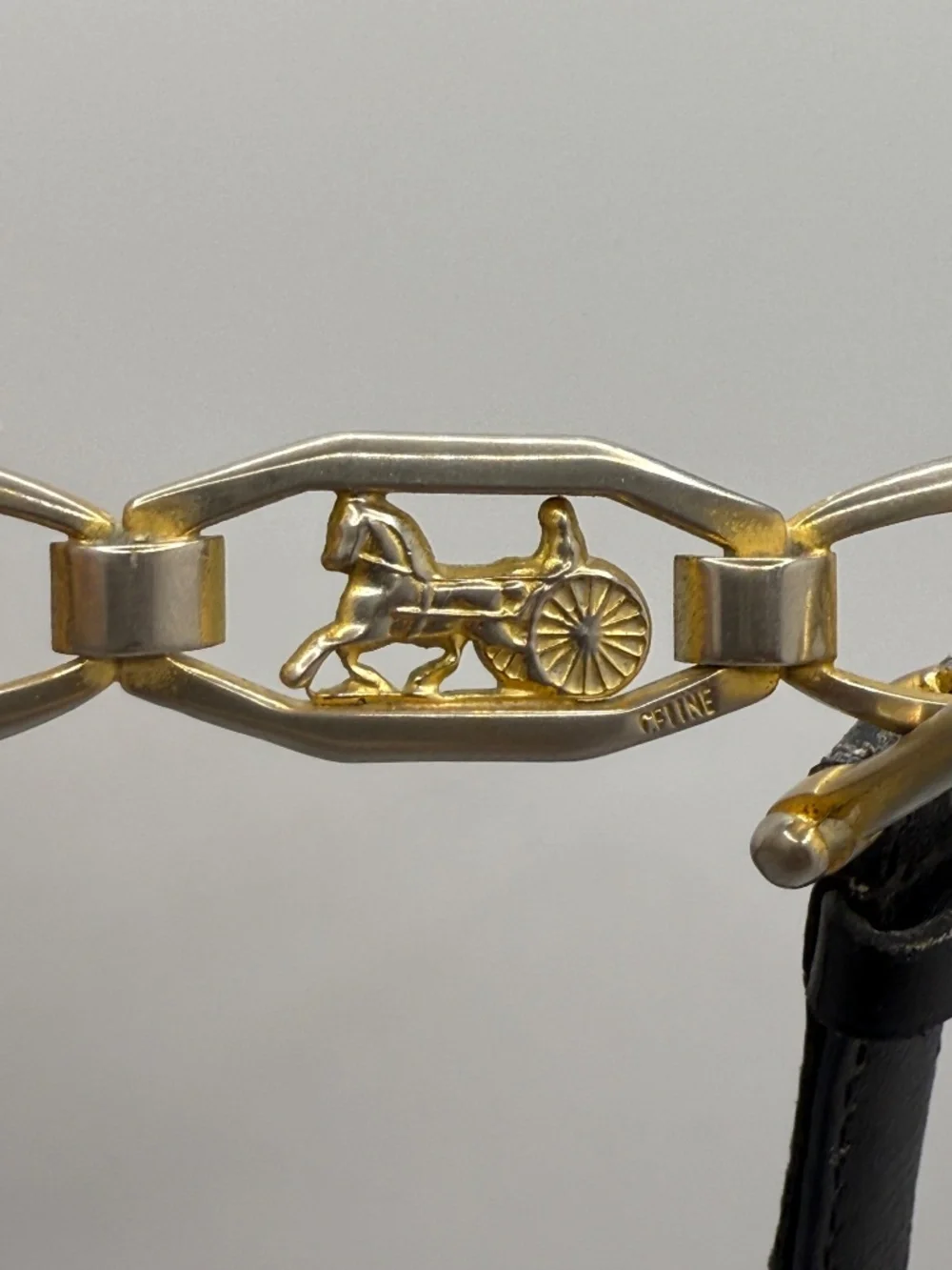 ALLURING CELINE LIMITED EDITION CARRIAGE BLACK LEATHER BELT! (ITALY)
